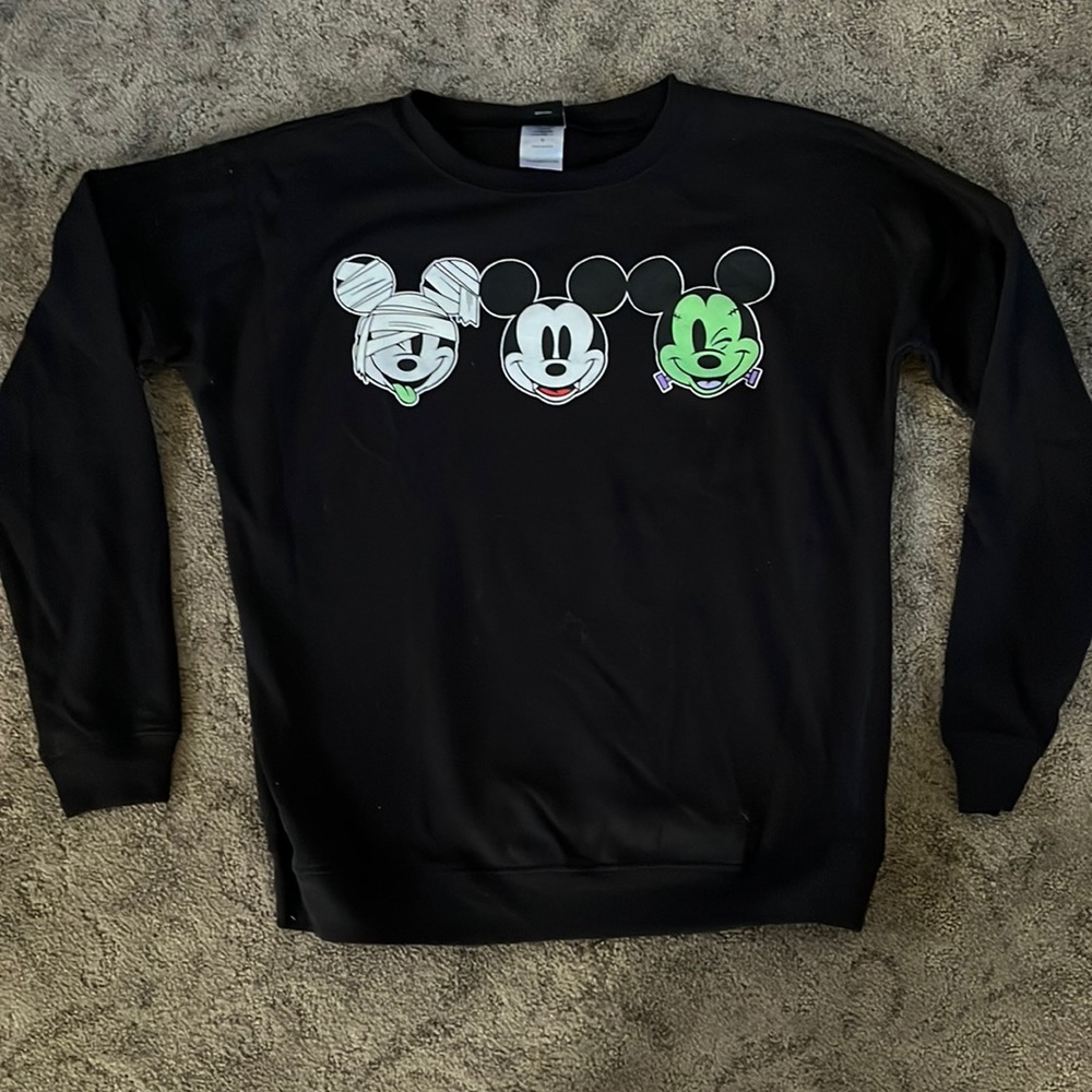 Disney Mickey Halloween sweatshirt